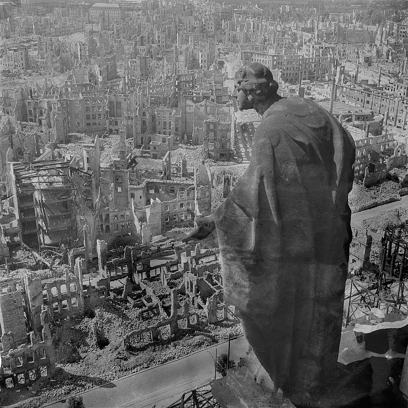 The bombin of Dresden ww2, statue overlooking the disaster